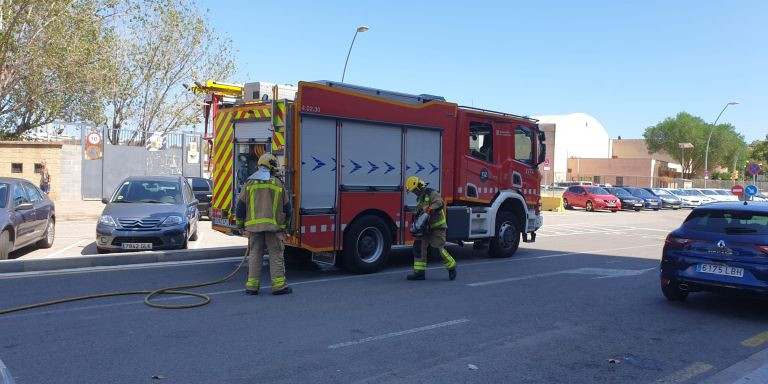 Los Bomberos en el lugar de los hechos en Sant Adrià / CEDIDA