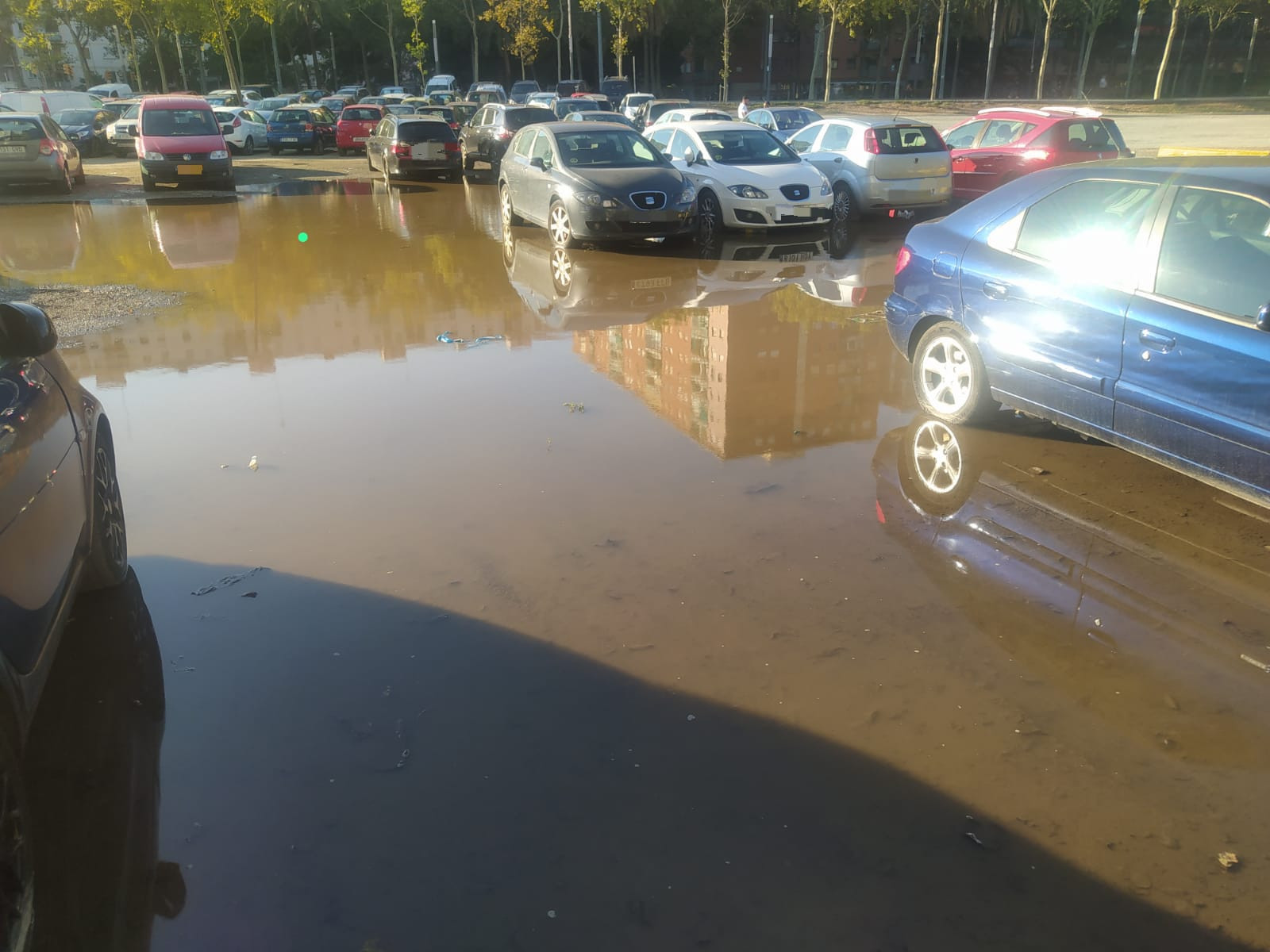 Aparcamiento inundado de Diagonal Mar / METRÓPOLI