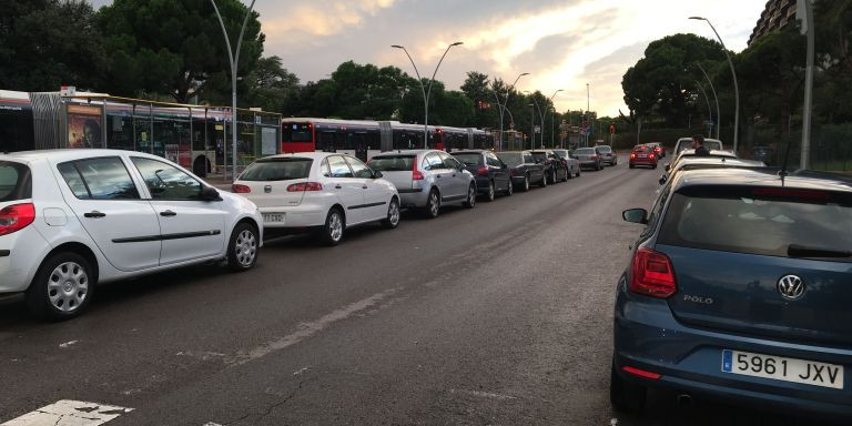 Estacionamiento que se suprimirá por el nuevo carril bici / METRÓPOLI - RP