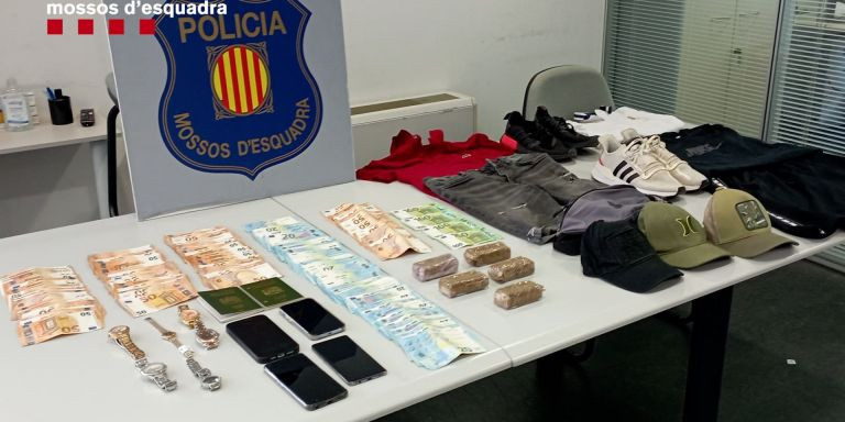 Incautación de los Mossos a los asaltantes / MOSSOS D'ESQUADRA