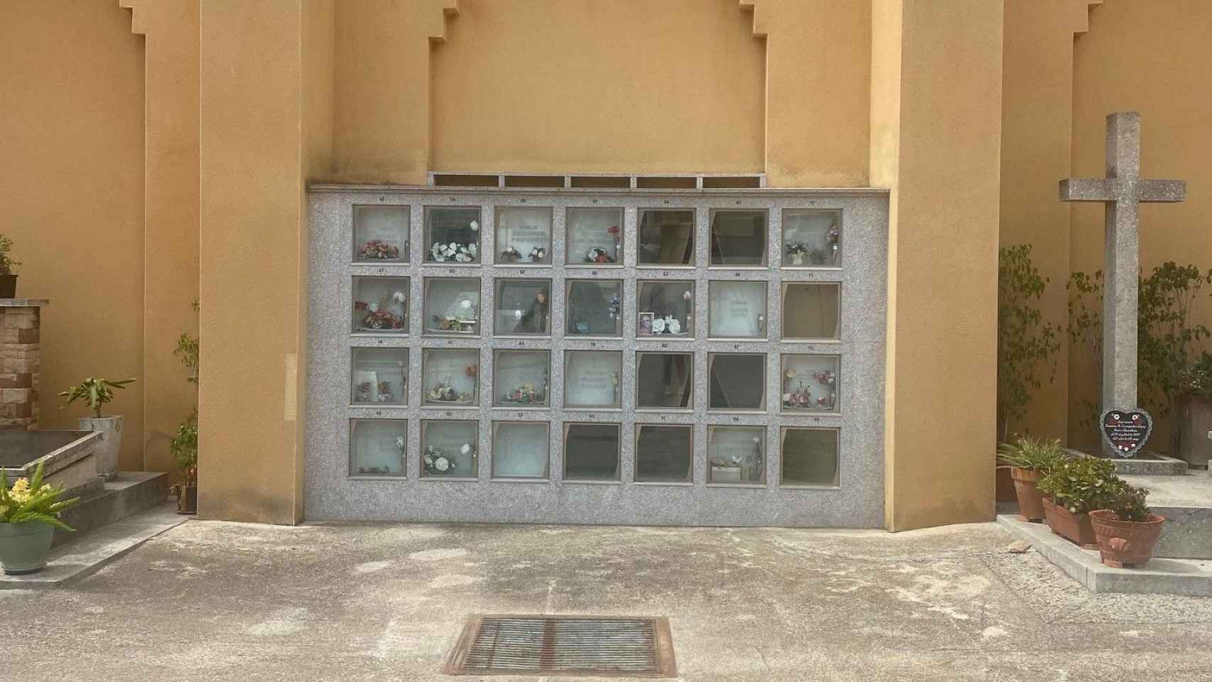 Columbarios cinerarios del cementerio de Les Corts que serán trasladados / CEDIDA