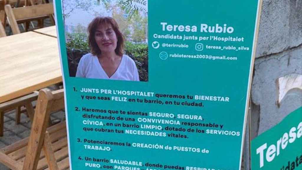 Cartel de Teresa Rubio, candidata de JxCat en L'Hospitalet / @ANNA_SOCJO