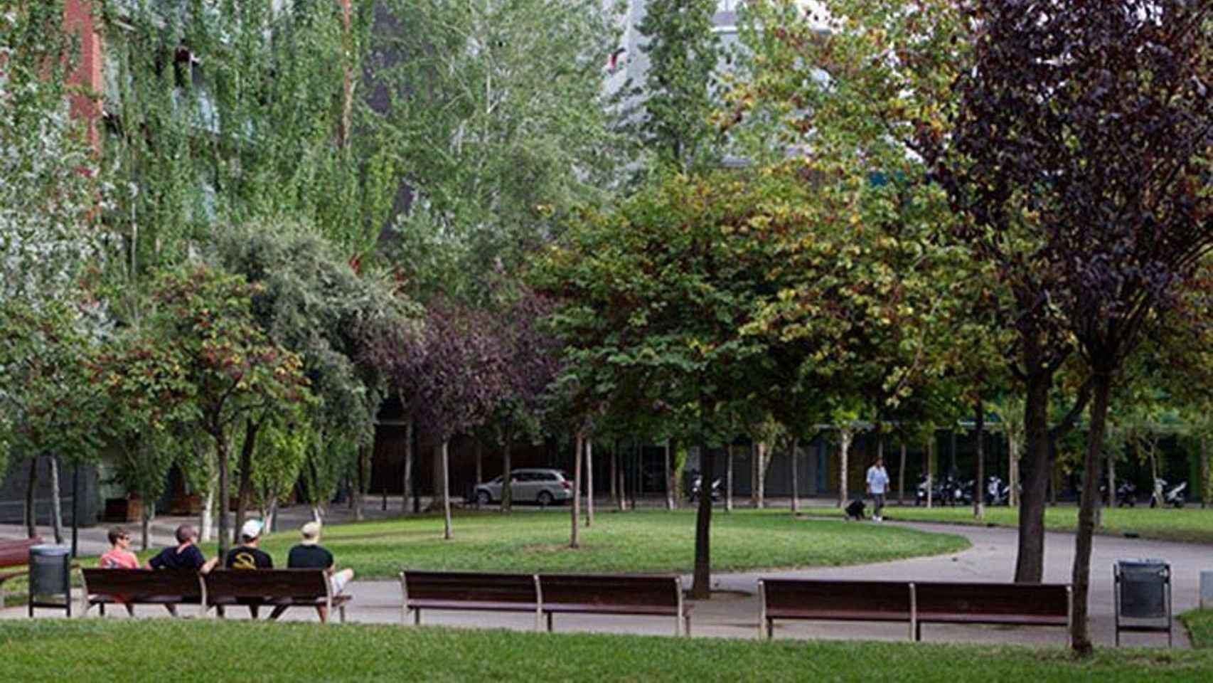 Los jardines del Camp de Sarrià, donde estuvo el histórico estadio del Espanyo, que siguen sin mural / AYUNTAMIENTO DE BARCELONA