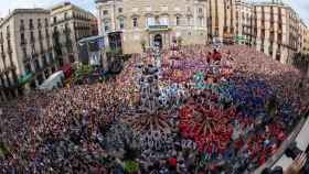 Collas castelleras en plaça Sant Jaume durante la Mercè / TWITTER