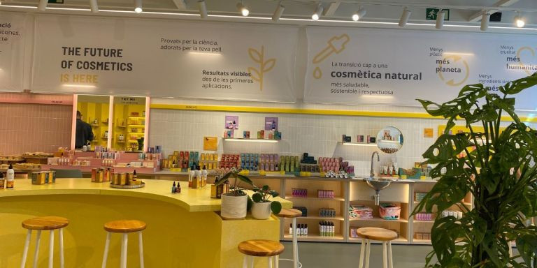 Interior de la nueva tienda de Freshly Cosmetics / CEDIDA 