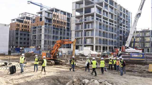 Construcción de una finca de pisos públicos en el distrito de Sant Martí en 2021 / AYUNTAMIENTO DE BARCELONA