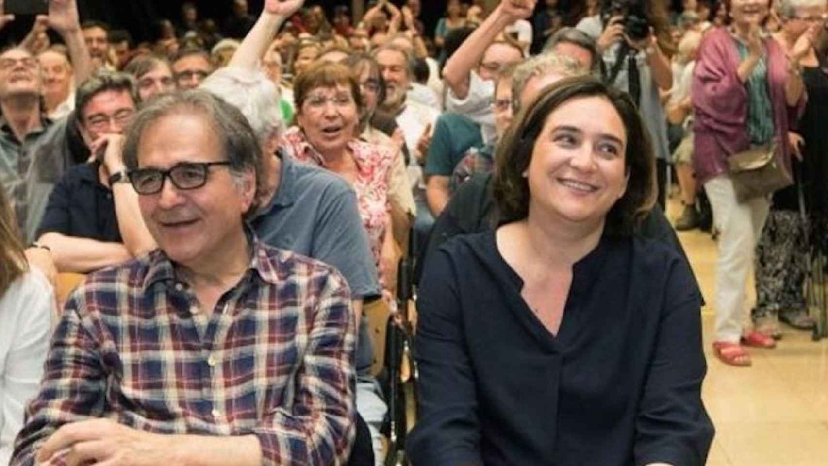 Janet Sanz, Joan Subirats y Ada Colau durante un acto / EFE