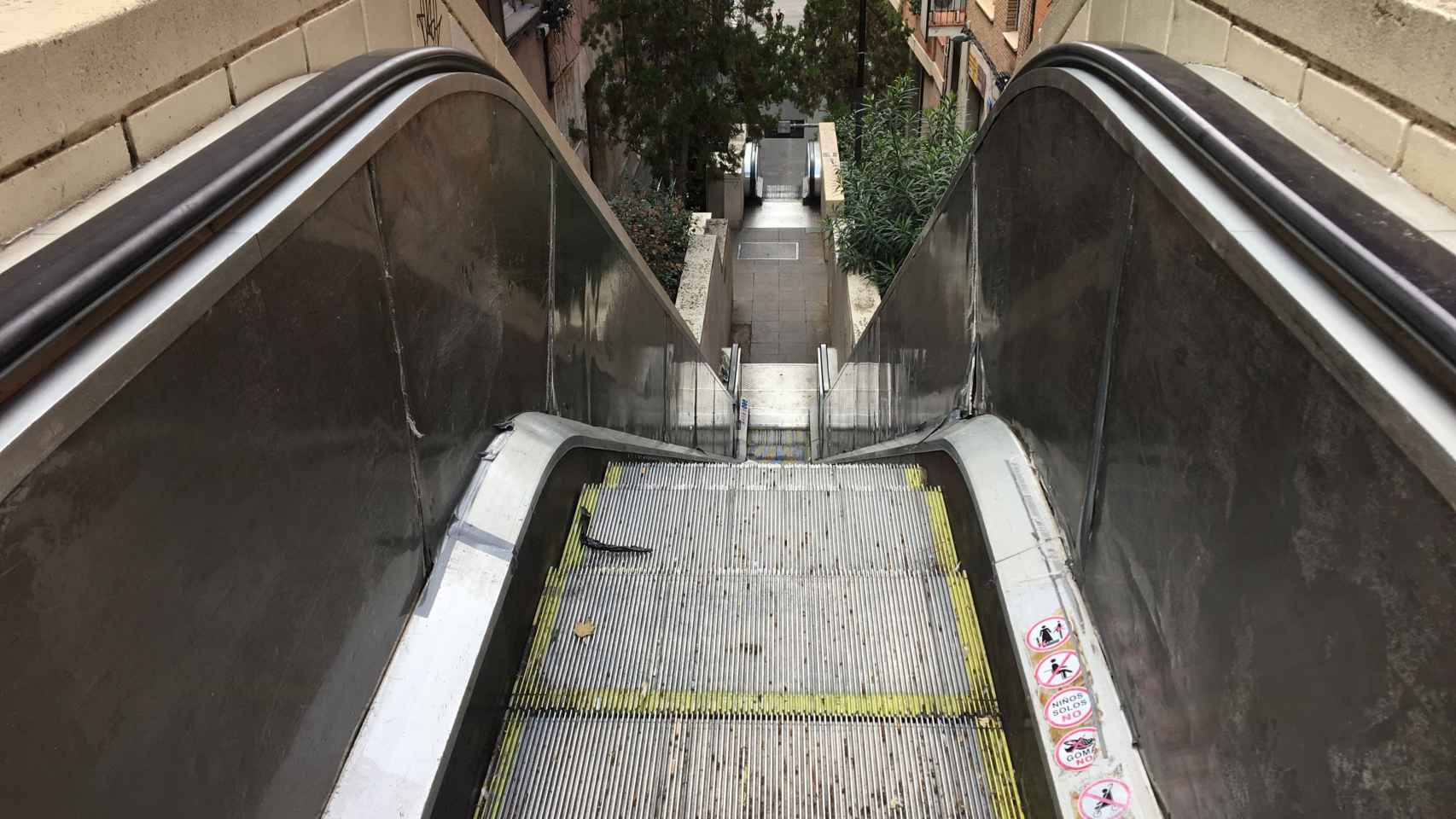 Escaleras automáticas de la Baixada de la Glòria en Barcelona / METRÓPOLI - RP