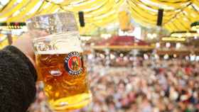 Cerveza Paulaner en el Oktoberfest / PAULANER