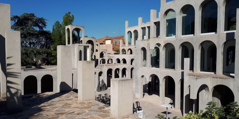 Arcos en el Espacio Corberó / METRÓPOLI - RUBÉN PACHECO