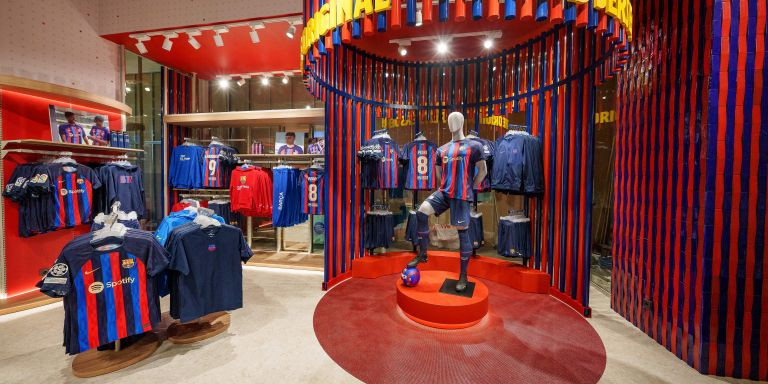 Interior de la nueva tienda del FC Barcelona en La Maquinista / CEDIDA