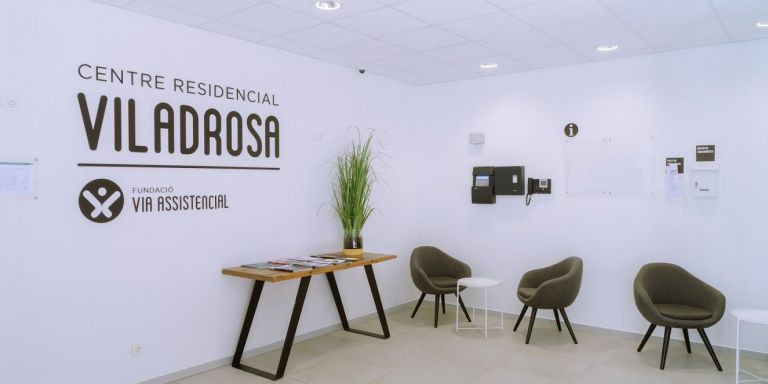 Interior del Centro Residencial Viladrosa / SOM VIA