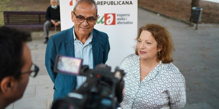 Jaume Graells, de ERC, y Olaya Lourdes, de EUiA, en el acto de presentación de la coalición / ERC 