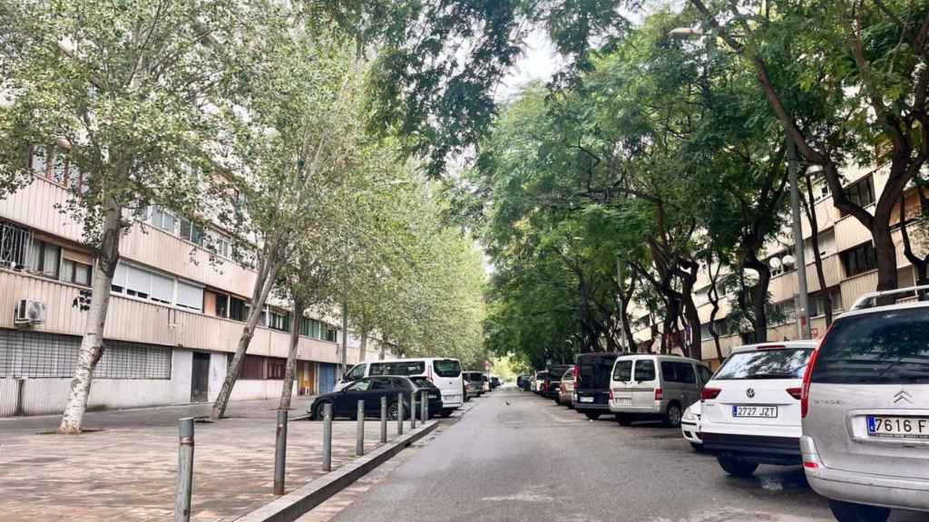 La calle de Levante de la Mina, donde ha habido un muerto durante una discusión / ÁNGELA VÁZQUEZ