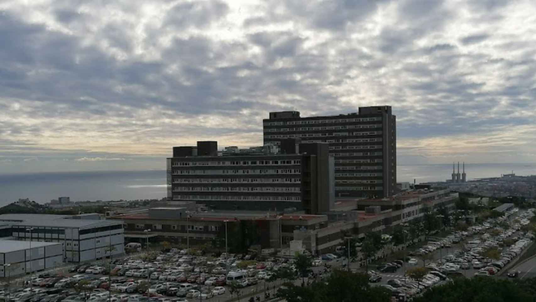 El hospital Germans Trias i Pujol (Can Ruti) de Badalona, donde se ha encontrado el cadáver de una mujer / ARCHIVO