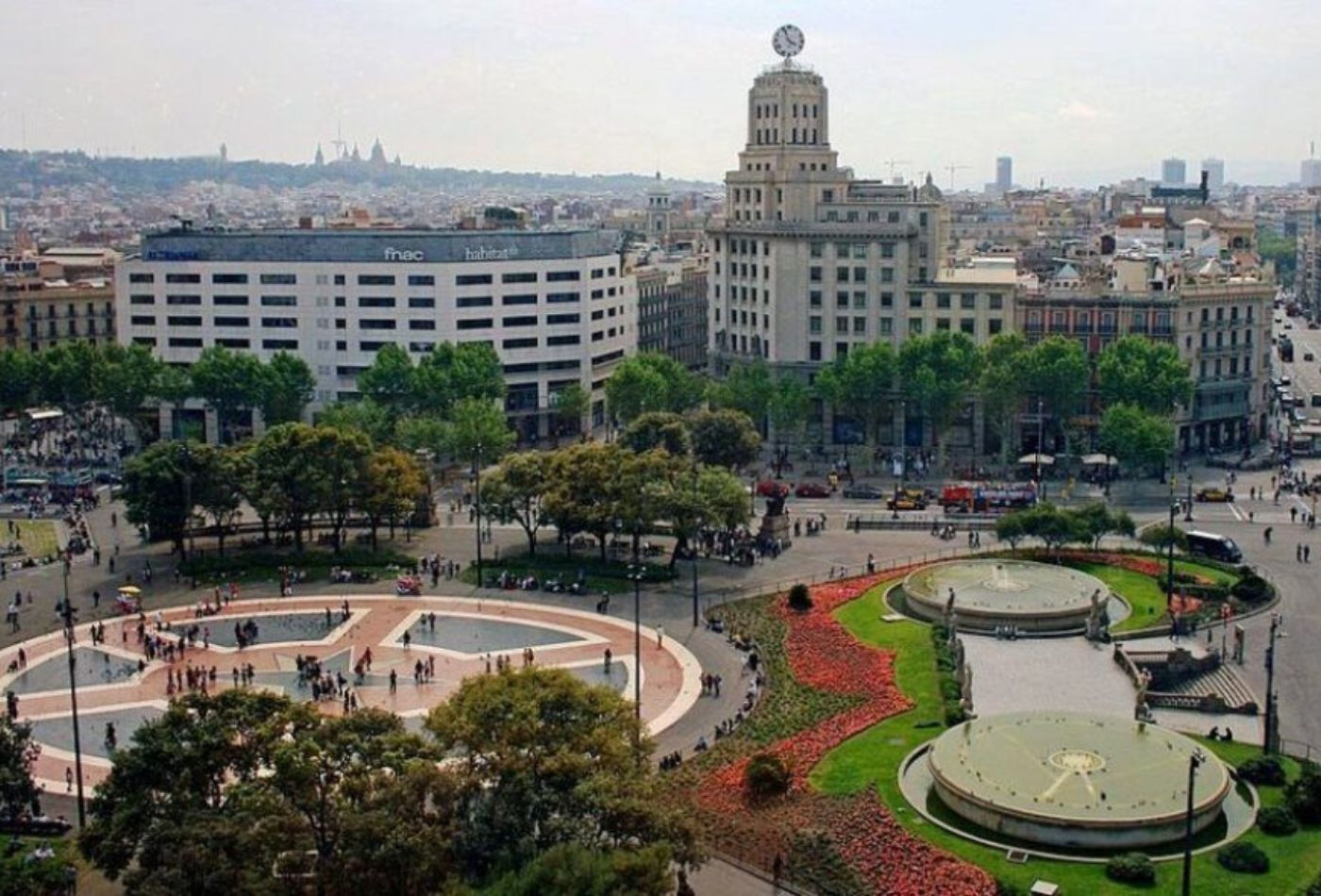 La plaza de Catalunya, donde culminará la manifestación del 12-O, en una imagen de archivo / ARCHIVO