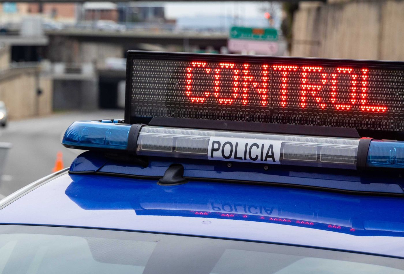 Un control policial en una imagen de archivo / GUARDIA URBANA