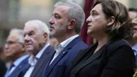 Ada Colau, en la ofrenda Floral de la Diada junto a Jaume Collboni y Ernest Maragall / EFE - ALEJANDRO GARCÍA