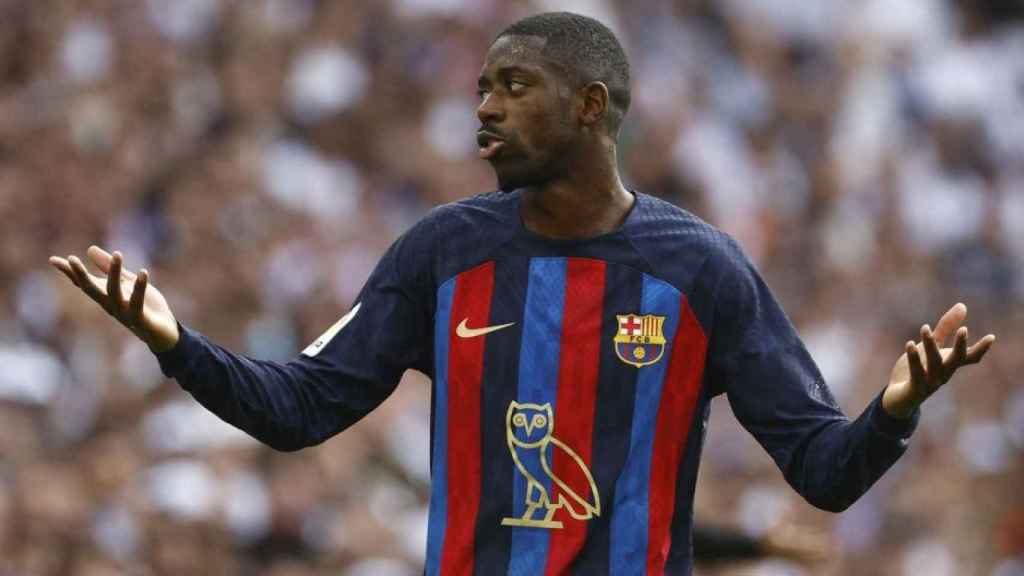 Dembelé, impotente, en el Bernabéu en la derrota del Barça contra el Real Madrid / EFE