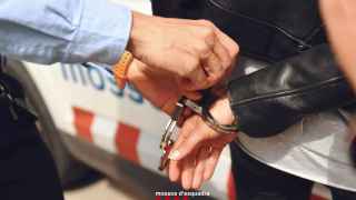 Detenido el joven que atacó con un arma blanca a un menor en la estación de metro de Virrei Amat de Barcelona