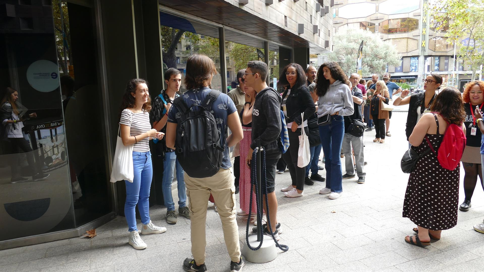 Visitantes en la Torre Urquinaona durante el 48h Open House BCN / EUROPAPRESS