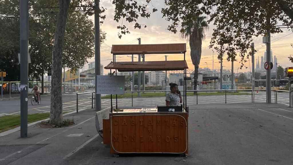 Una parada de castañas en Glòries