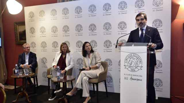 Luis Badrinas, Eva Rosell, Helena Torras y Antonio Delgado, en el Círculo Ecuestre para debatir sobre el Barcelona Health Hub / CE