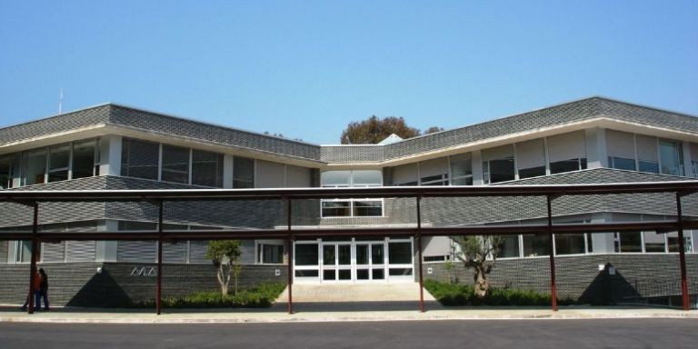 Exterior de Aula Escola Europea / AULA 