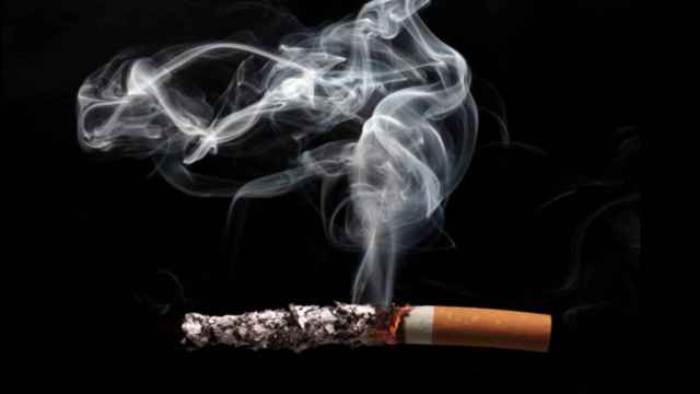 El humo del tabaco, la sustancia más perjudicial para los fumadores / ARCHIVO