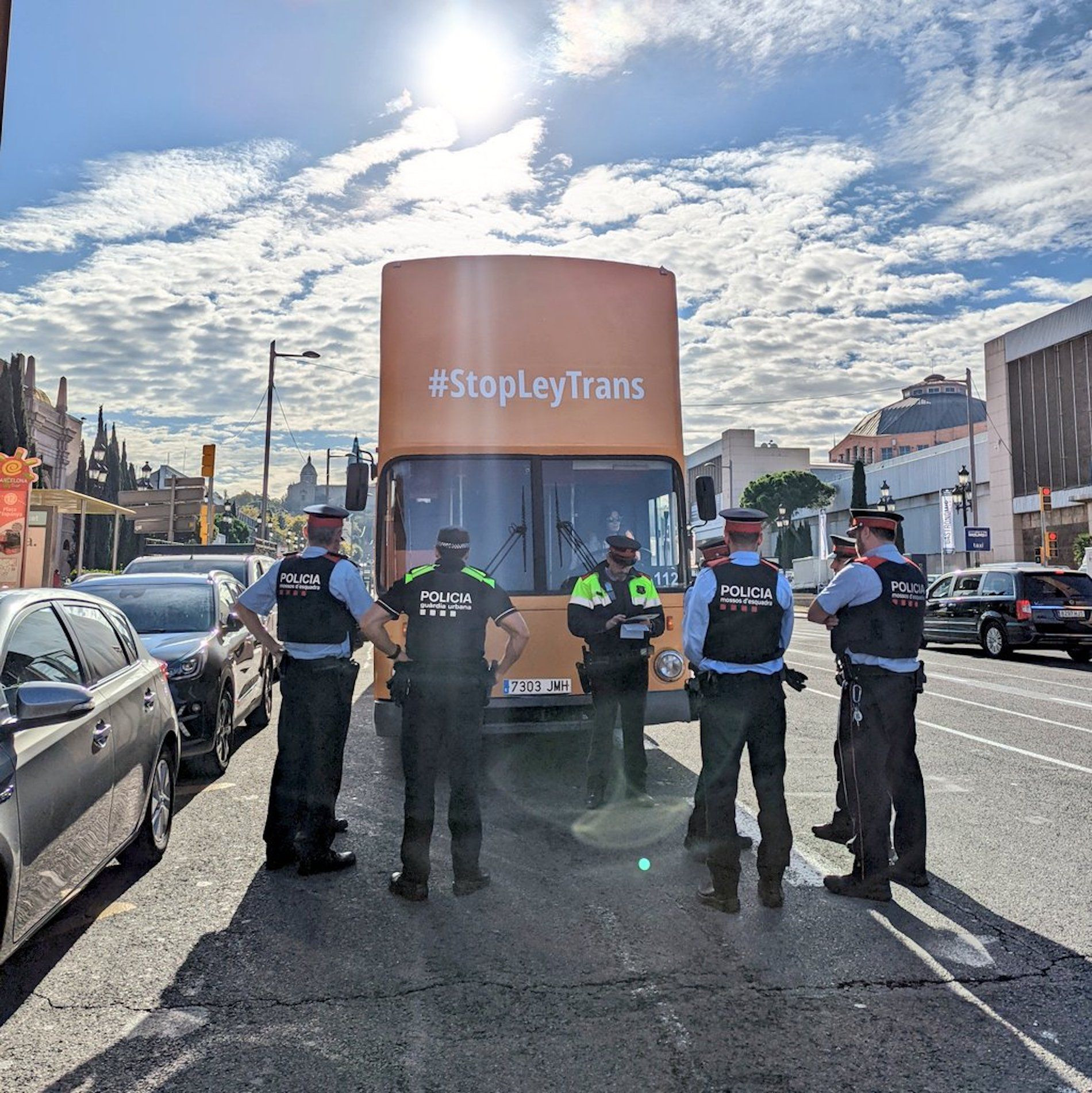 Bus de Hazte Oír en plaza de España / HAZTE OÍR