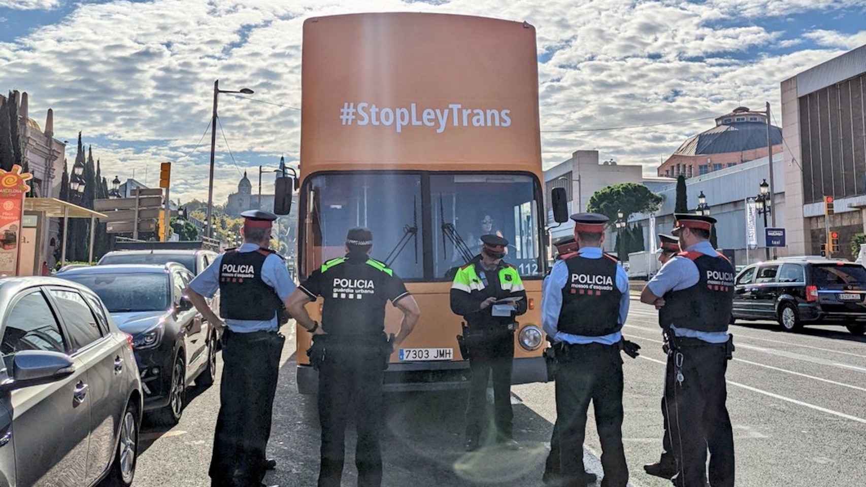 Bus de Hazte Oír en plaza de España / HAZTE OÍR