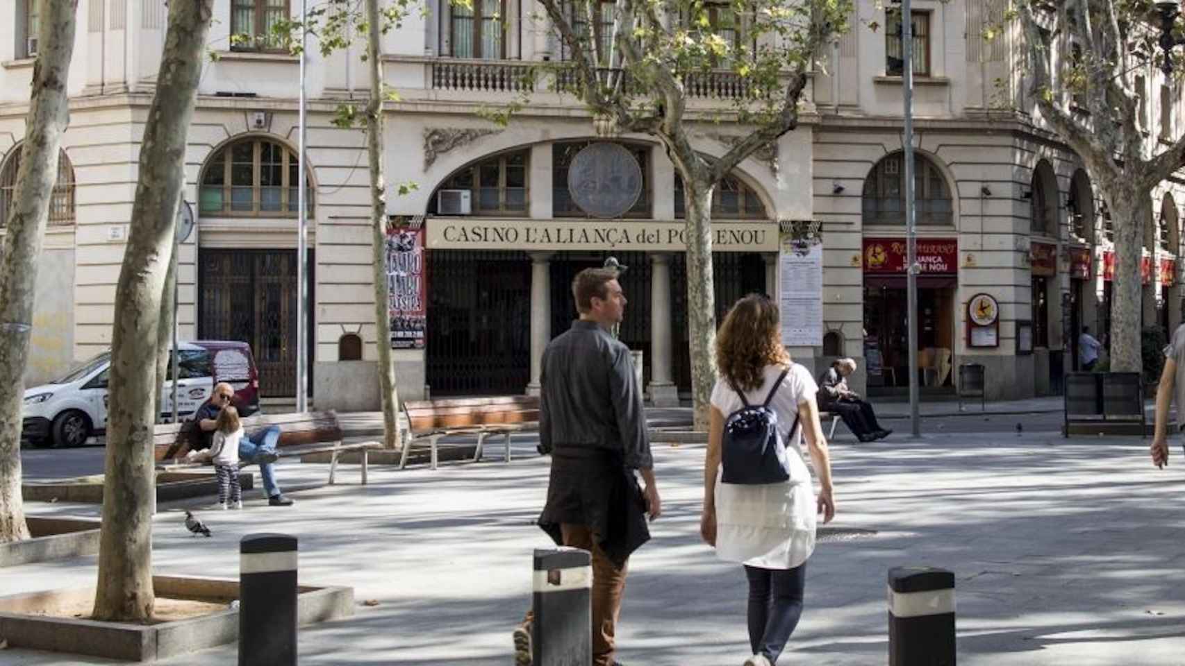 Fachada del Casino de L'Aliança del Poblenou / METRÓPOLI - HUGO FERNÁNDEZ