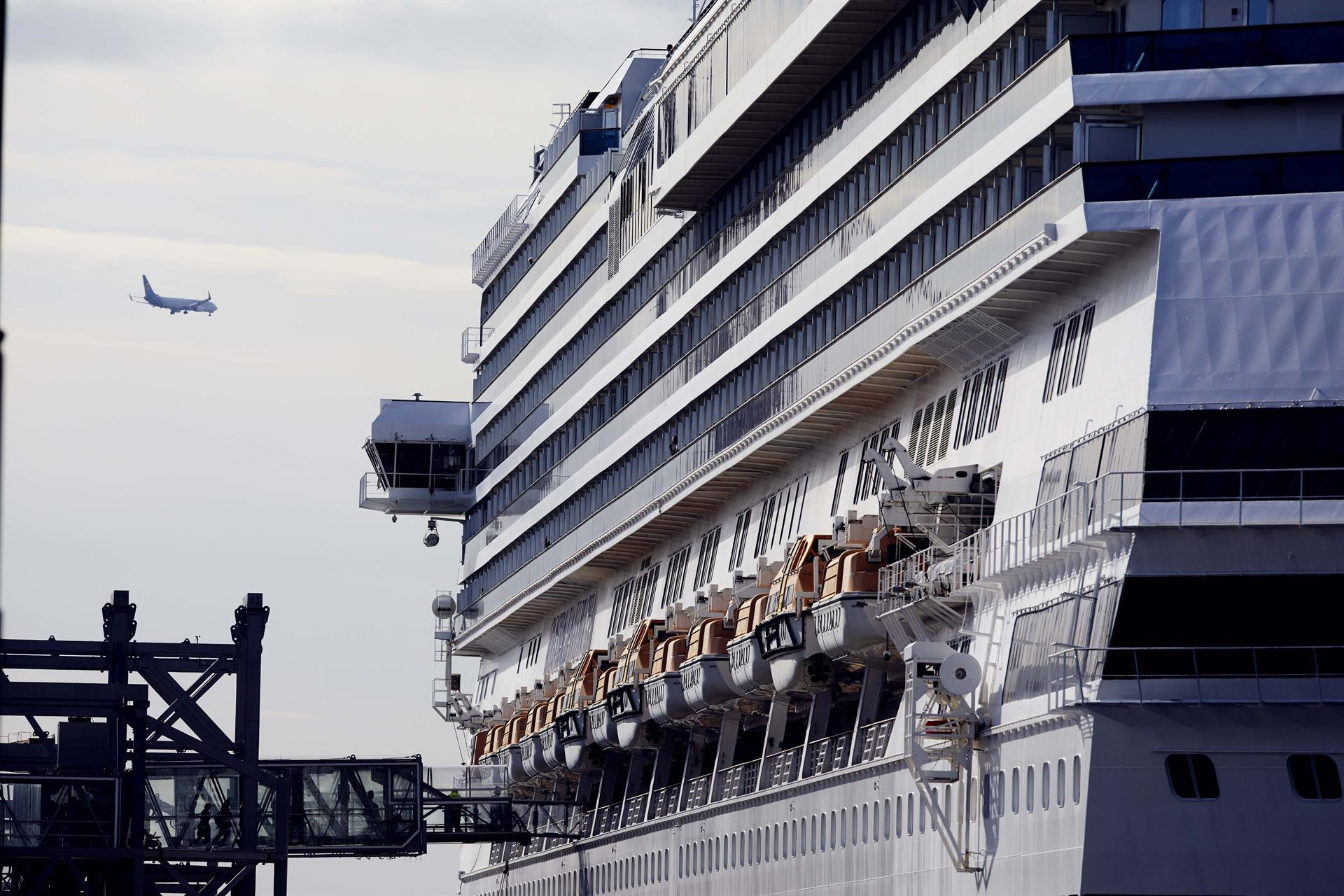 Un crucero en el Port de Barcelona / EUROPA PRESS