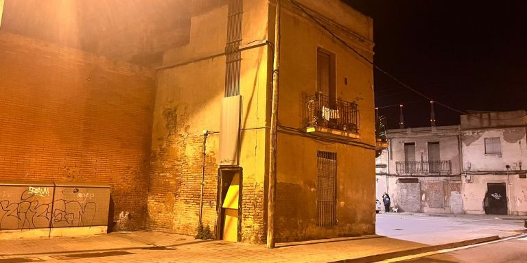 Una de las casas del barrio del Remei de Badalona / ÁNGELA VÁZQUEZ