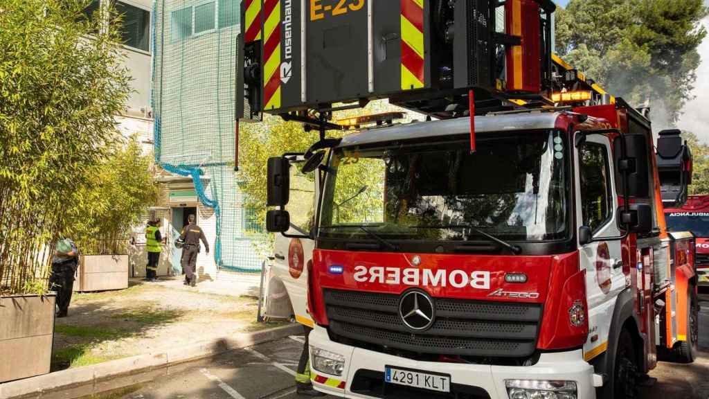 Bomberos de Barcelona durante un servicio / BOMBERS BARCELONA