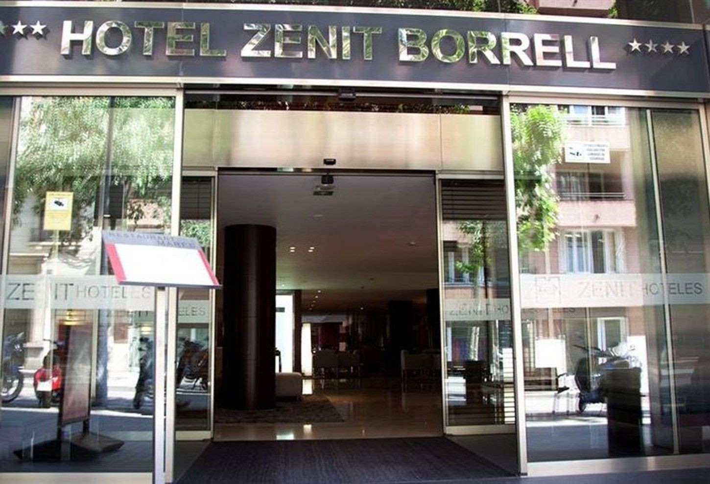 Hotel Zenit Borrell de Barcelona / DESTINIA