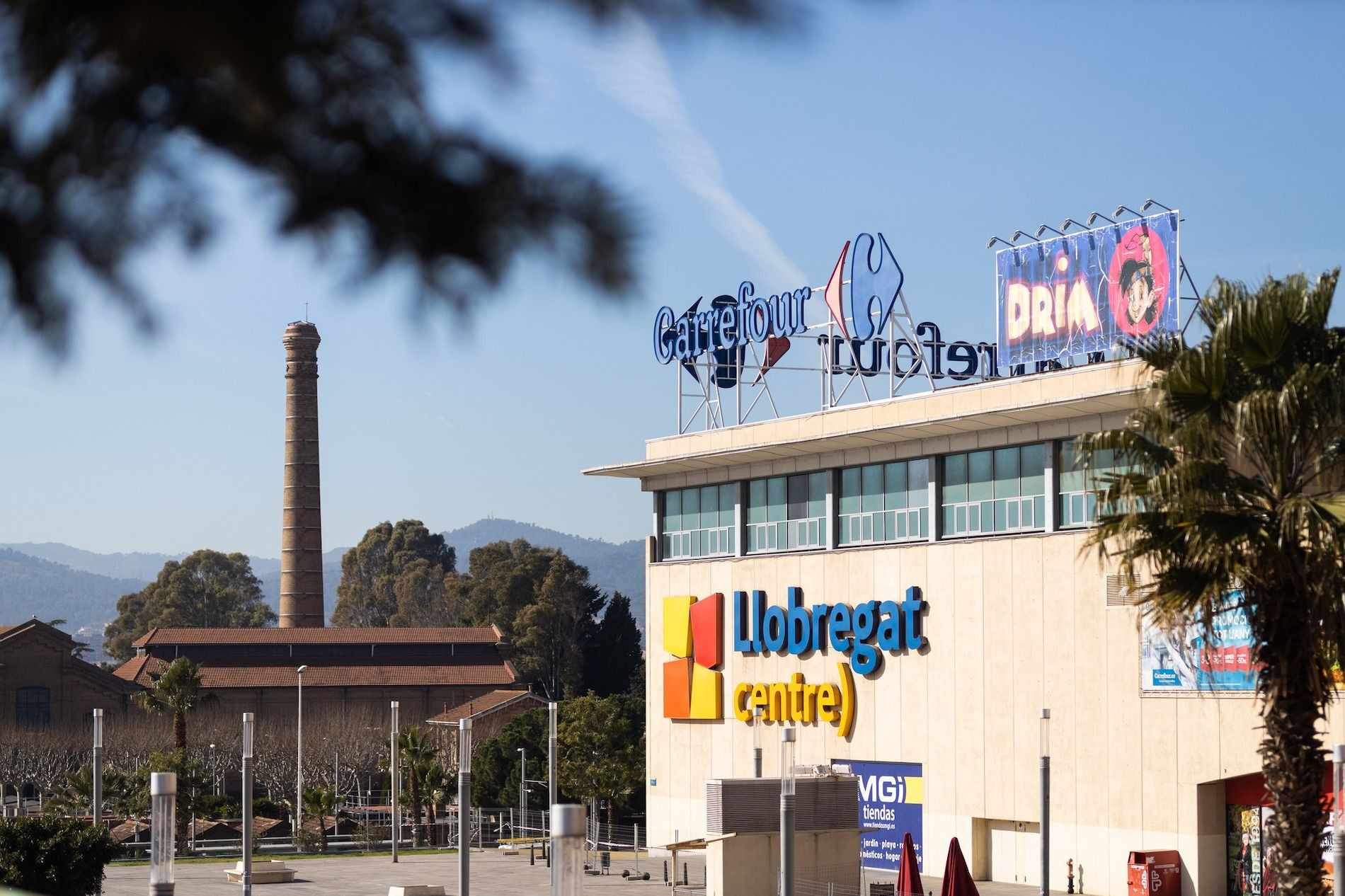 Centro comercial Llobregat Centre de Cornellà / REDES SOCIALES