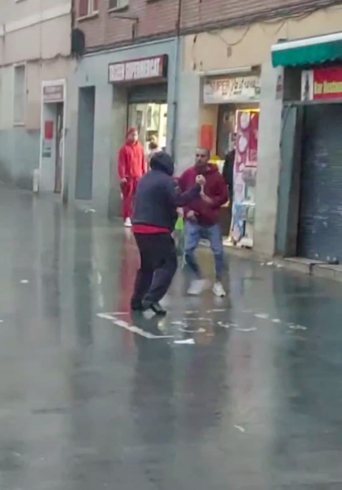 Imagen del apuñalamiento en el Carmel durante una pelea / RRSS