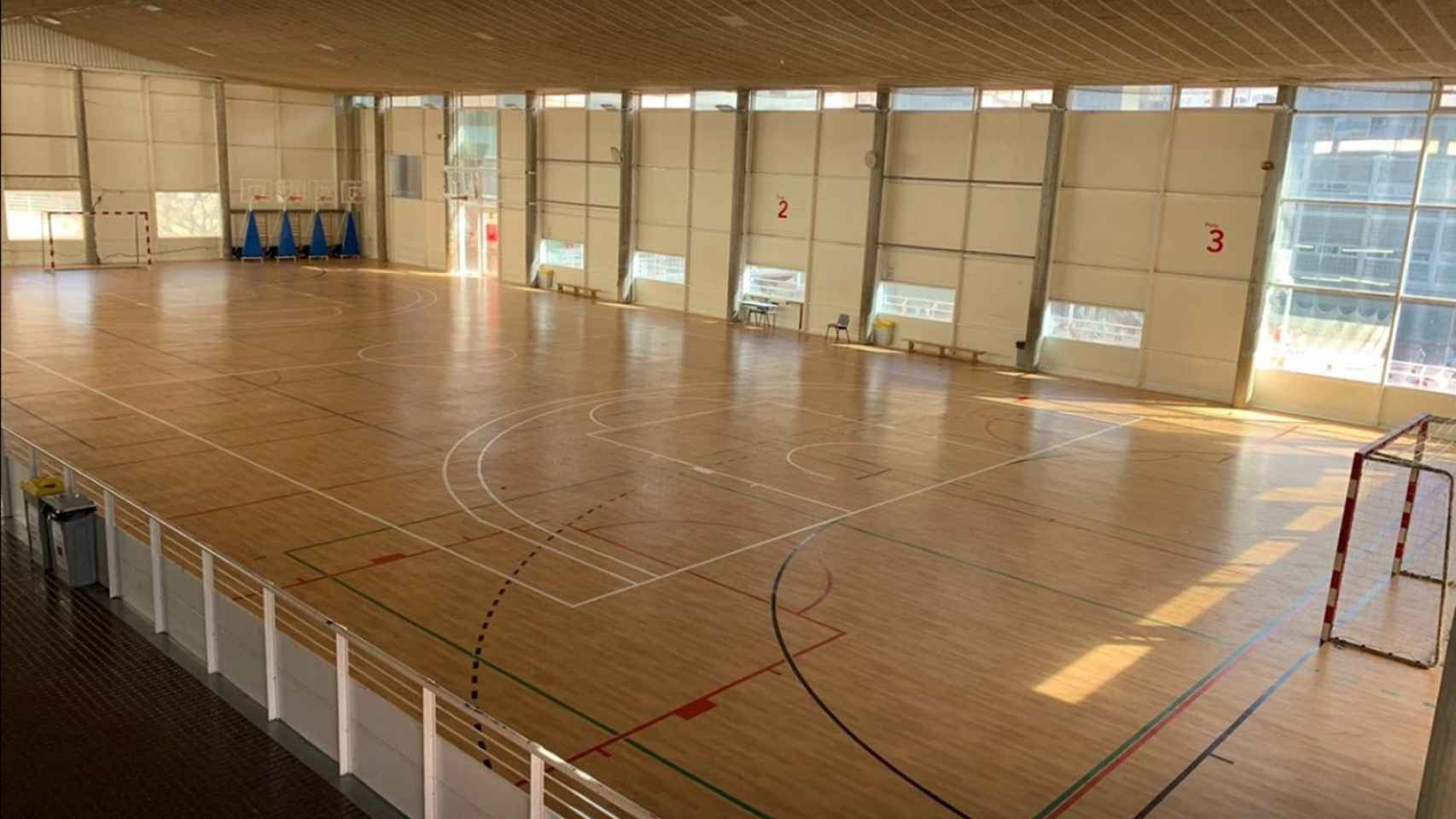 Interior del actual polideportivo de L'Illa, en Les Corts / BARÇA CVB