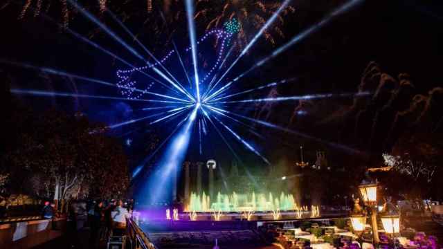 Un momento de las campanadas durante el espectáculo / KIKE RINCÓN - EUROPA PRESS