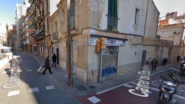 Punto donde una mujer ha resultado herida en un choque entre dos coches en Camp de l'Arpa / GOOGLE MAPS