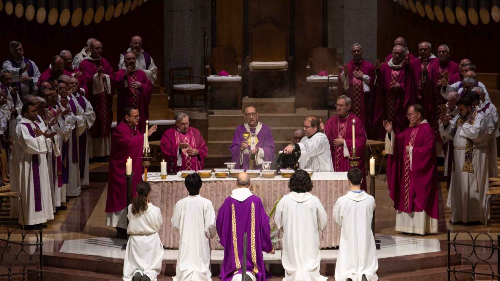 Misa funeral en recuerdo a Benedicto XVI / EUROPA PRESS