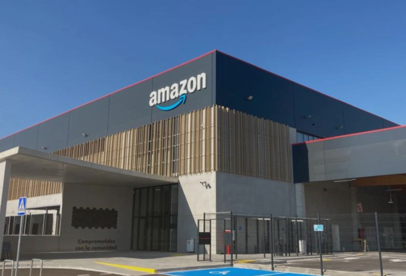 Sede de Amazon en Mollet del Vallès, donde trabajadores acusan a una subcontrata de irregularidades y maltrato psicológico / GOOGLE MAPS