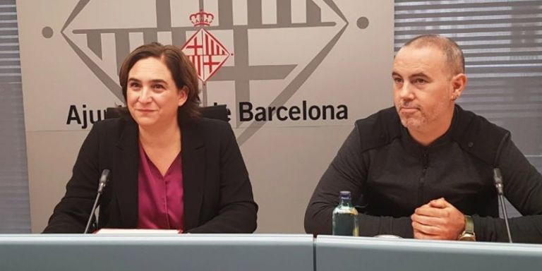 La alcaldesa de Barcelona, Ada Colau, y el concejal de Emergencia Climática, Eloi Badia / EUROPA PRESS