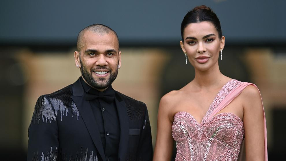 El futbolista acusado de violación, Dani Alves, y su mujer, Joana Sanz / RRSS