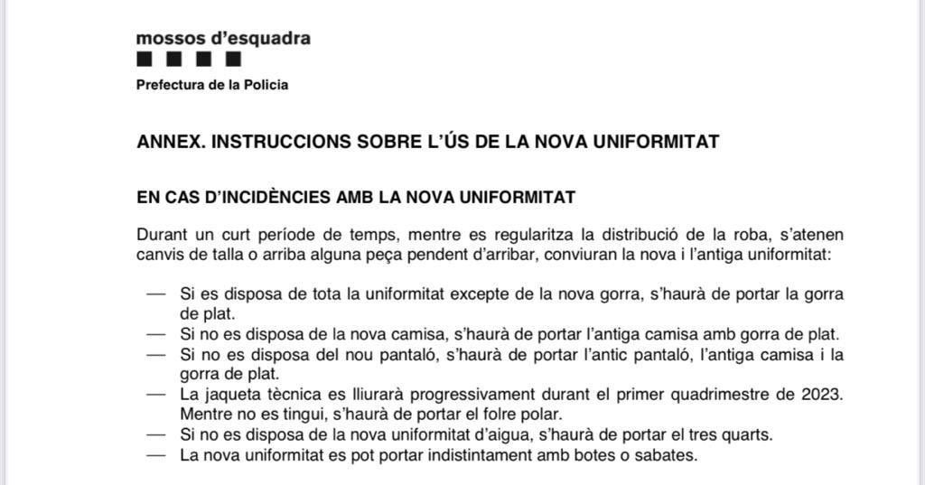 Comunicado del nuevo uniforme de los Mossos / TWITTER - @punsix 