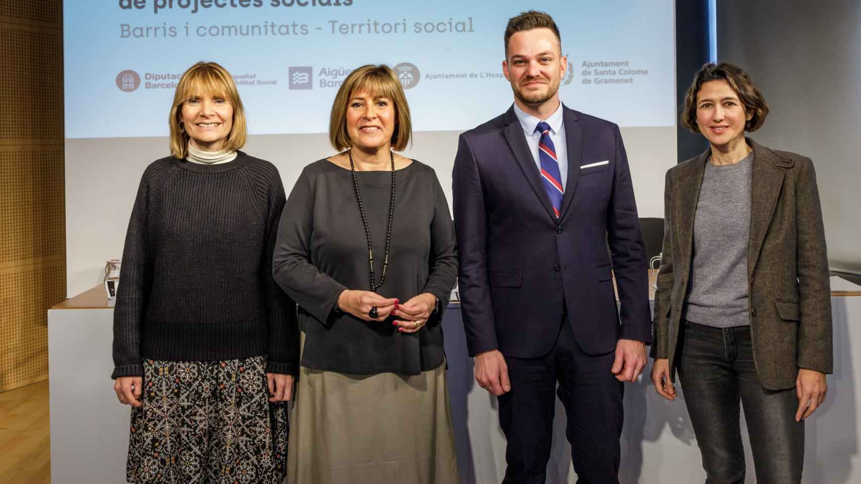 Lluïsa Moret, diputada de Igualdad y Sostenibilidad Social; Núria Marín, presidenta de la Diputació de Barcelona y alcaldesa de L'Hospitalet de Llobregat; Felipe Campos, consejero delegado de Aigües de Barcelona;