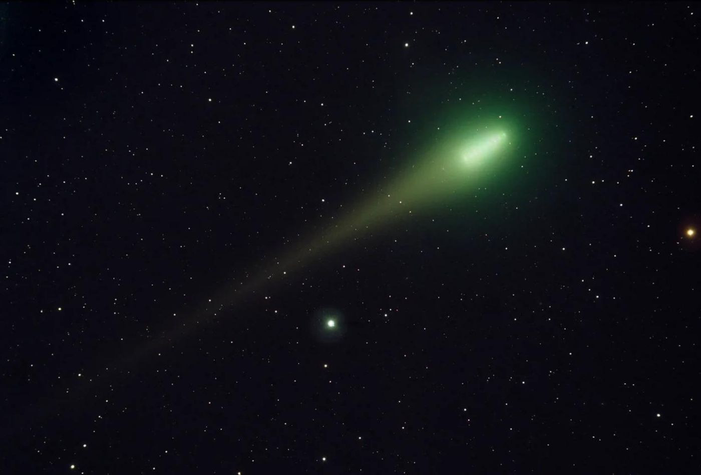 El cometa verde que llega a España este miércoles / ISTOCK