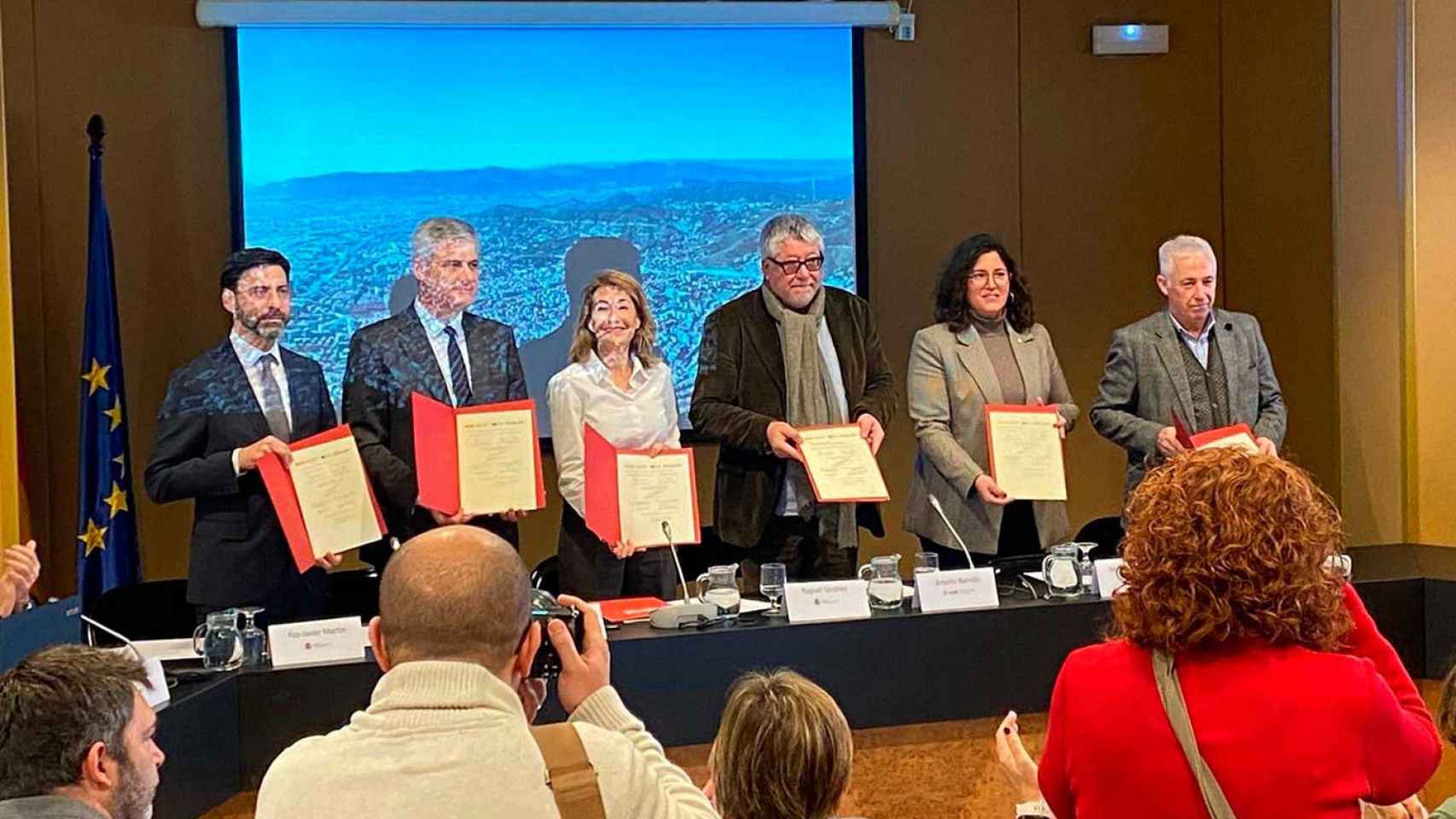 Francisco Javier Martín, David Lucas, Raquel Sánchez, Antonio Balmón, Marina Berasategui, y José Antonio Artímez, en el AMB / EP