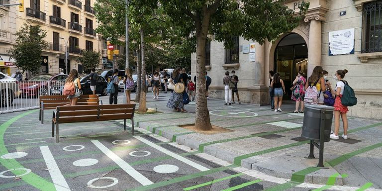 'Ecochaflán' en Barcelona / AJ BCN